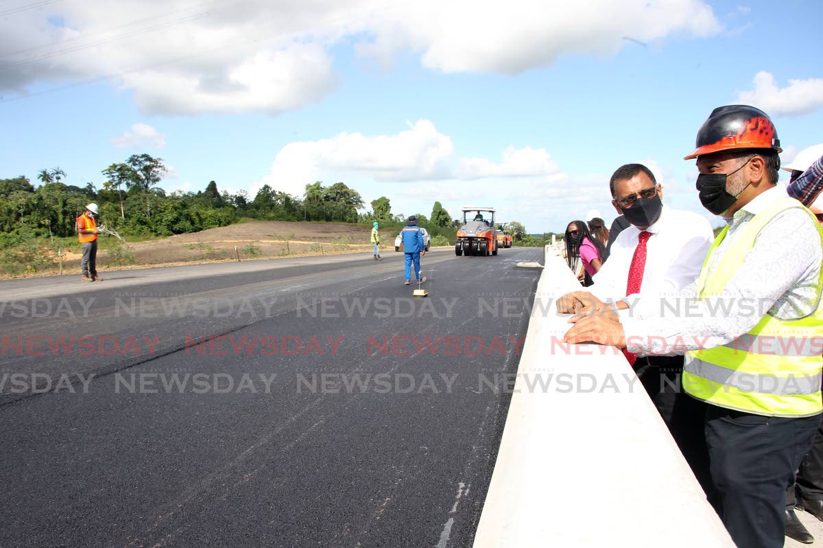 Sinanan: Works Ministry to tackle all bad roads