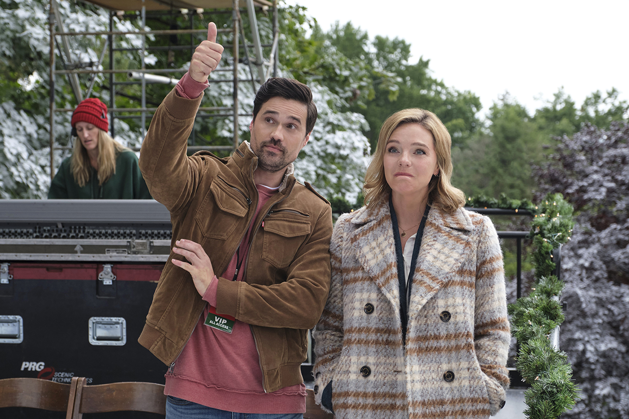 One December Night - Brett Dalton , Eloise Mumford