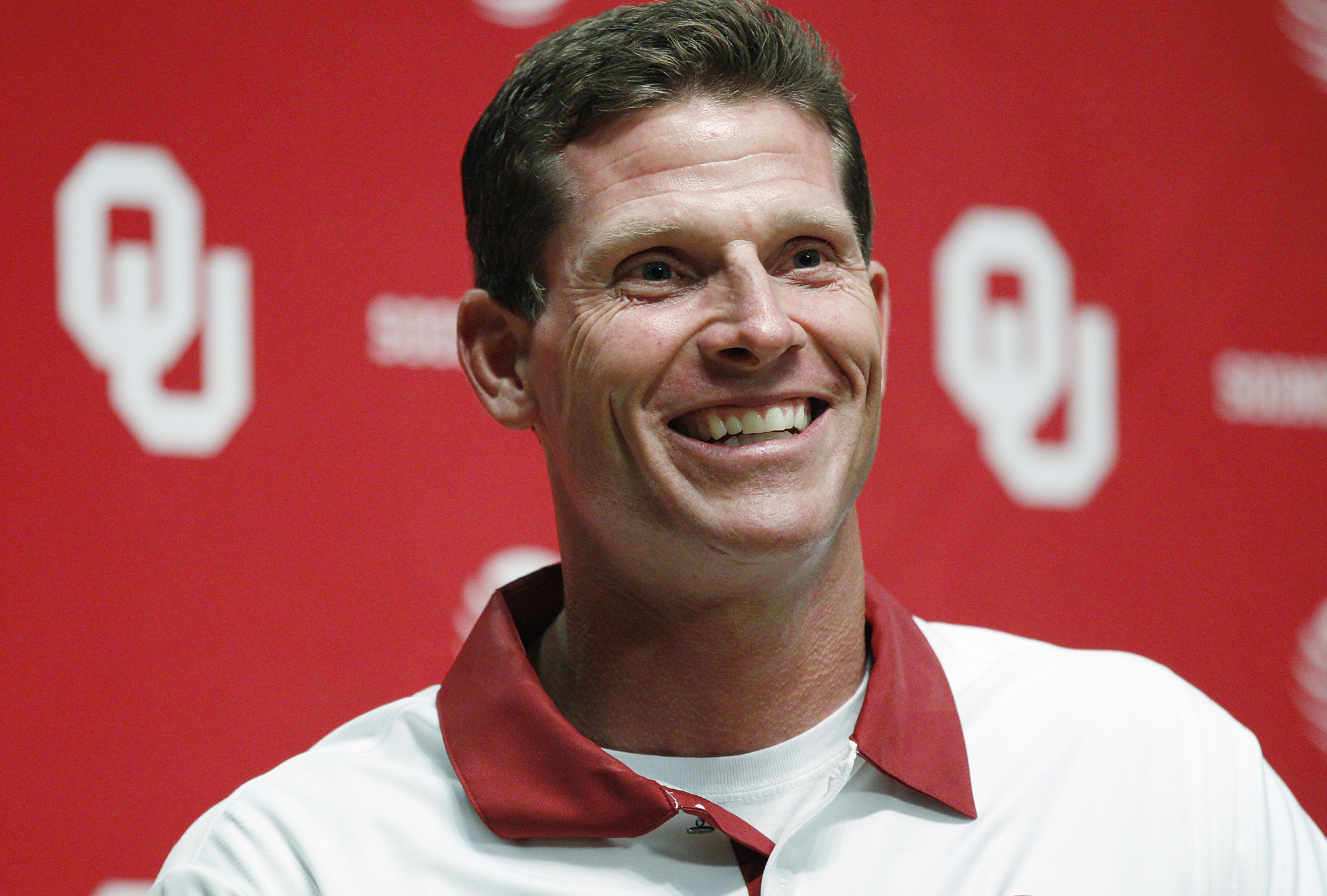 Oklahoma hires worn assistant Brent Venables as fresh head coach