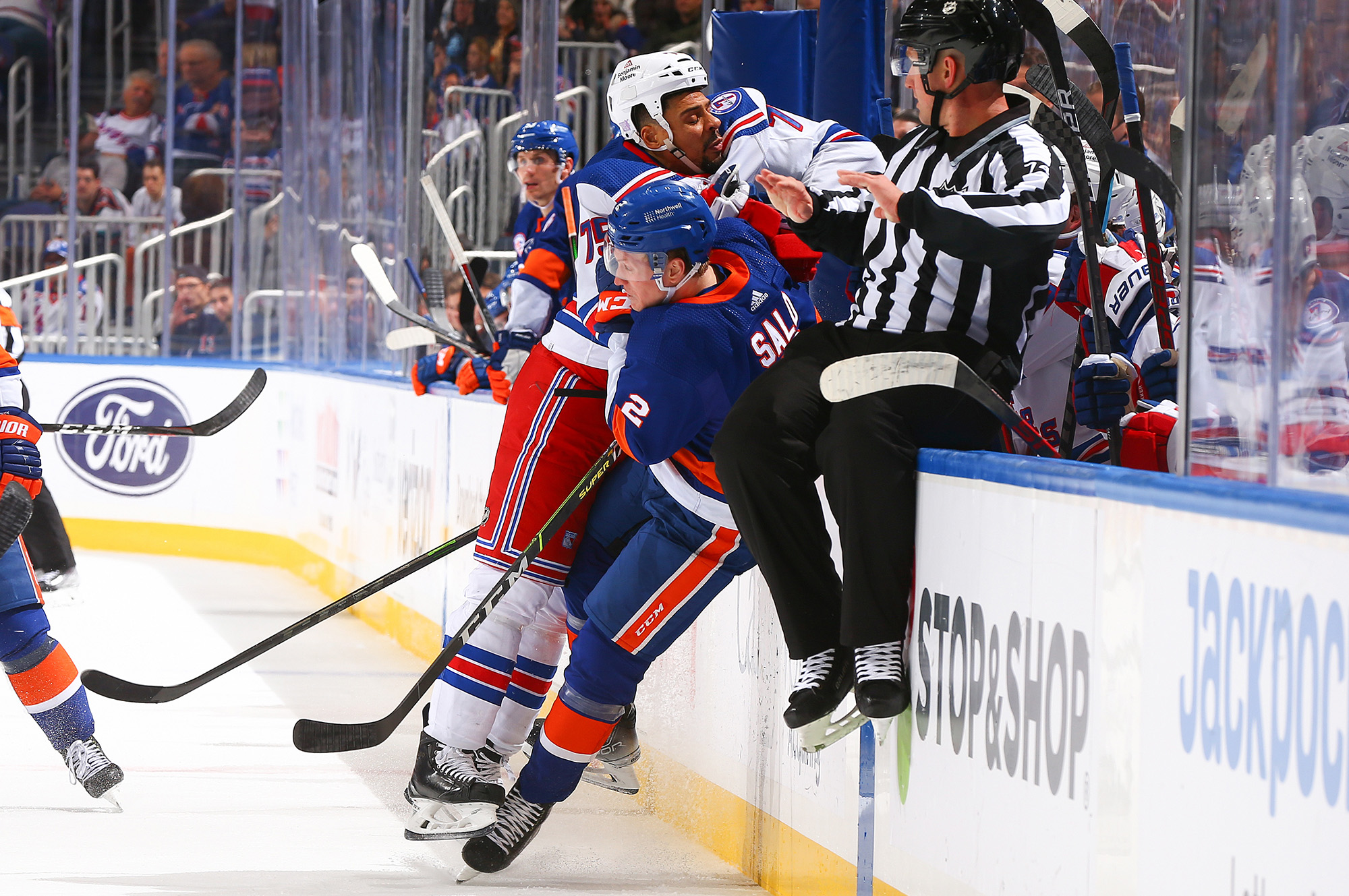 Ryan Reaves serving to  bodily fourth line spark streaking Rangers