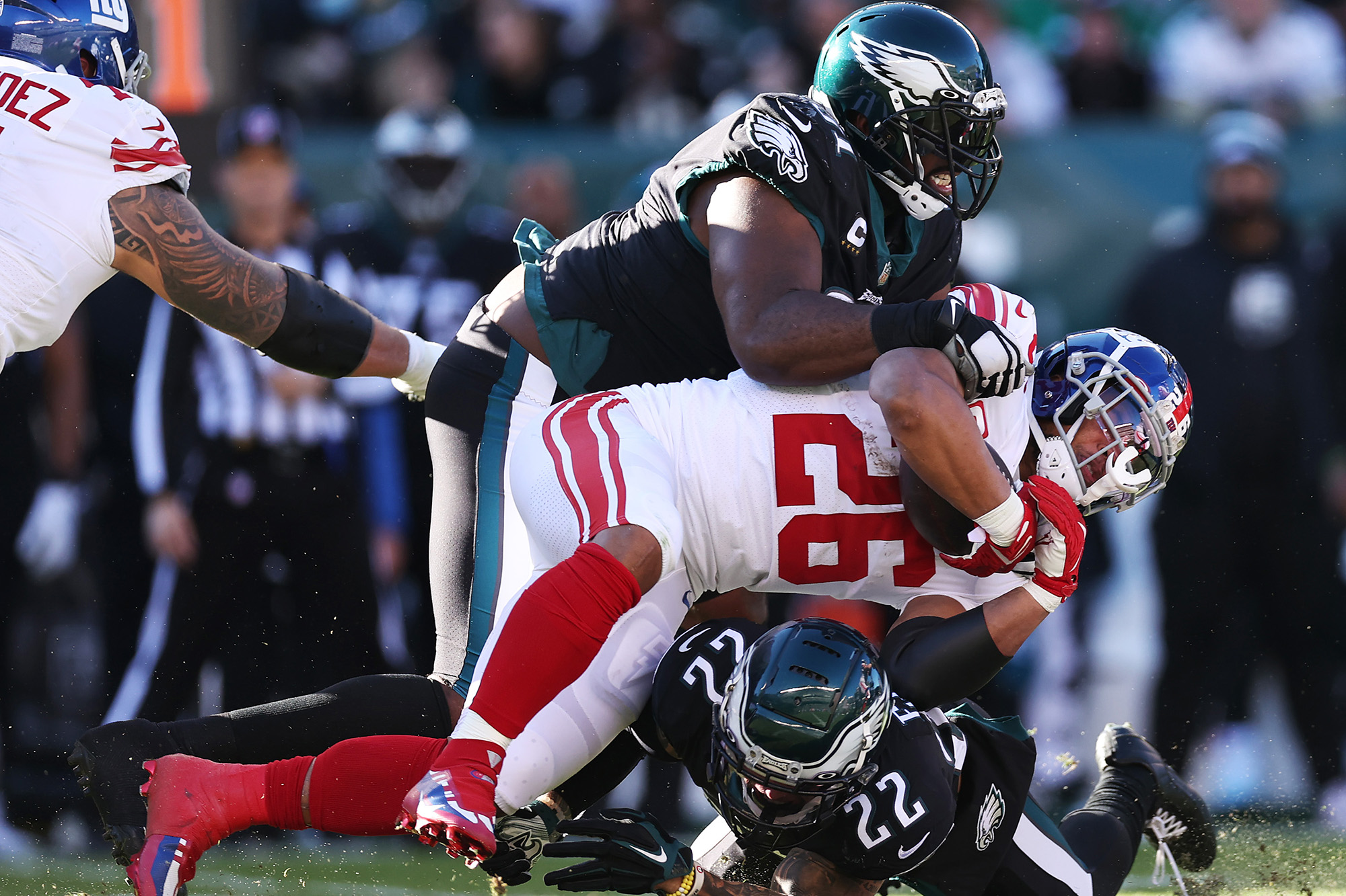 Eagles never felt threatened by Giants offense: ‘Step on their throat’