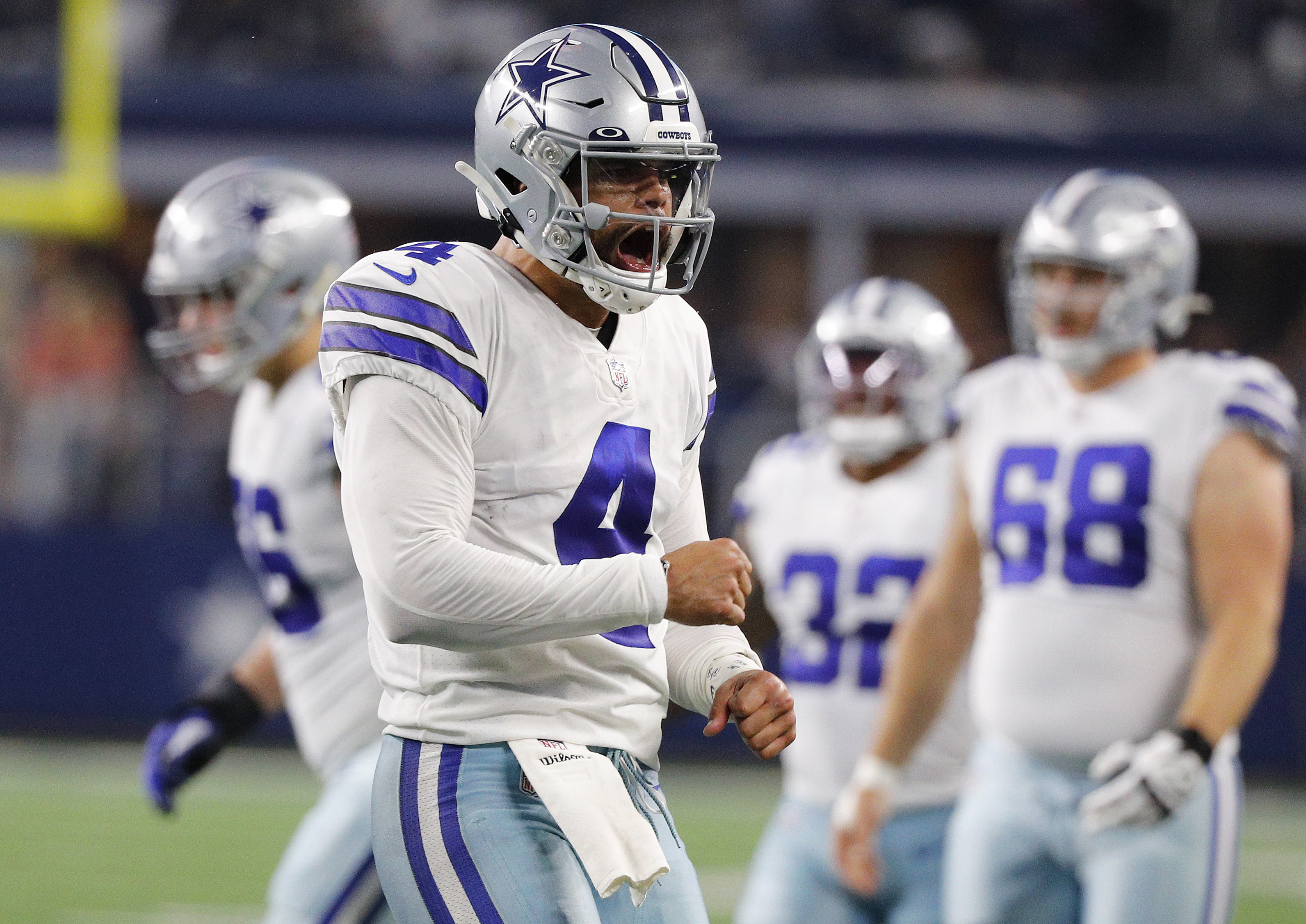 Dak Prescott completed 28/39 passes for 330 yards and four touchdowns.