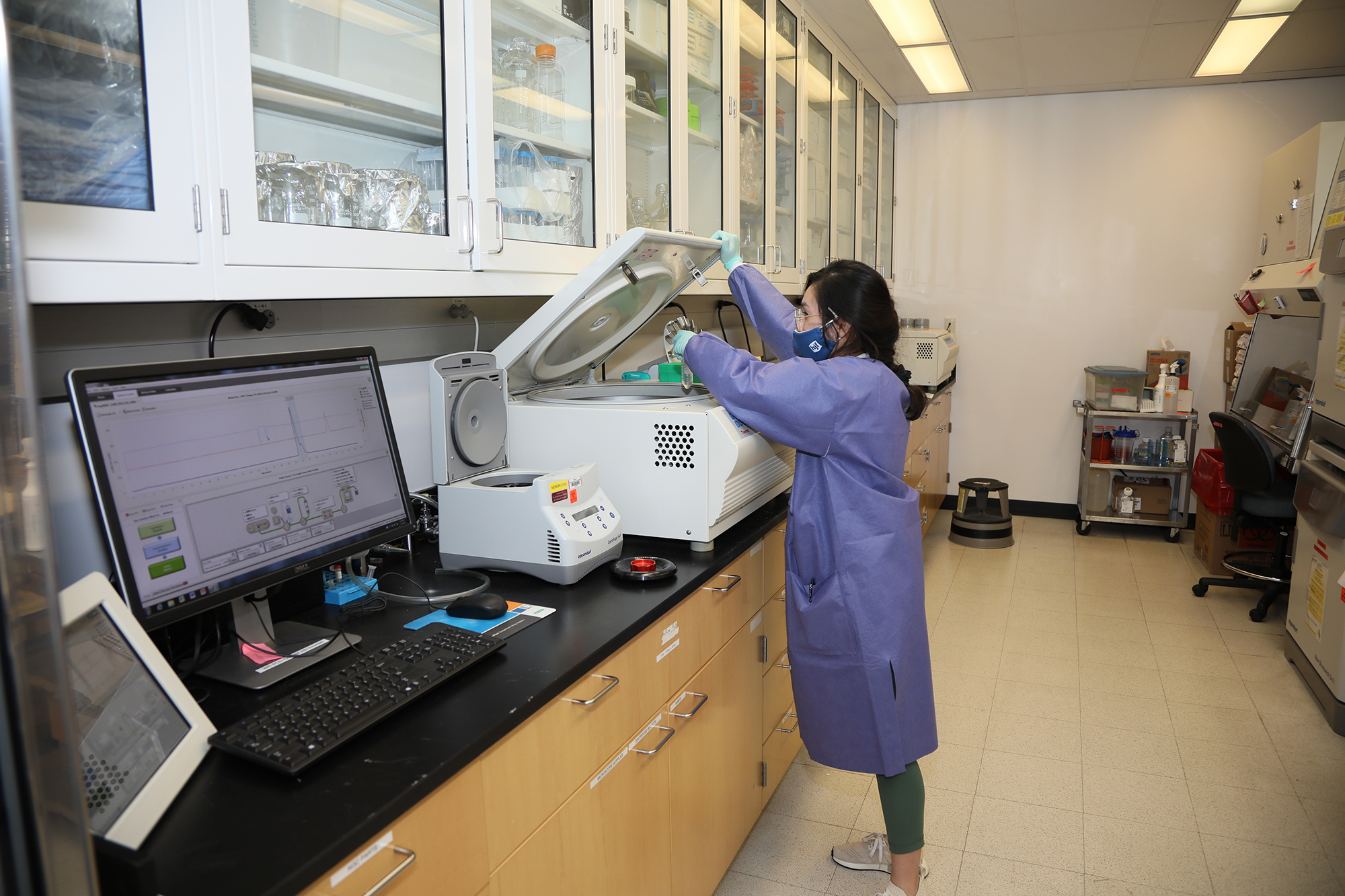 Army scientist in the lab.