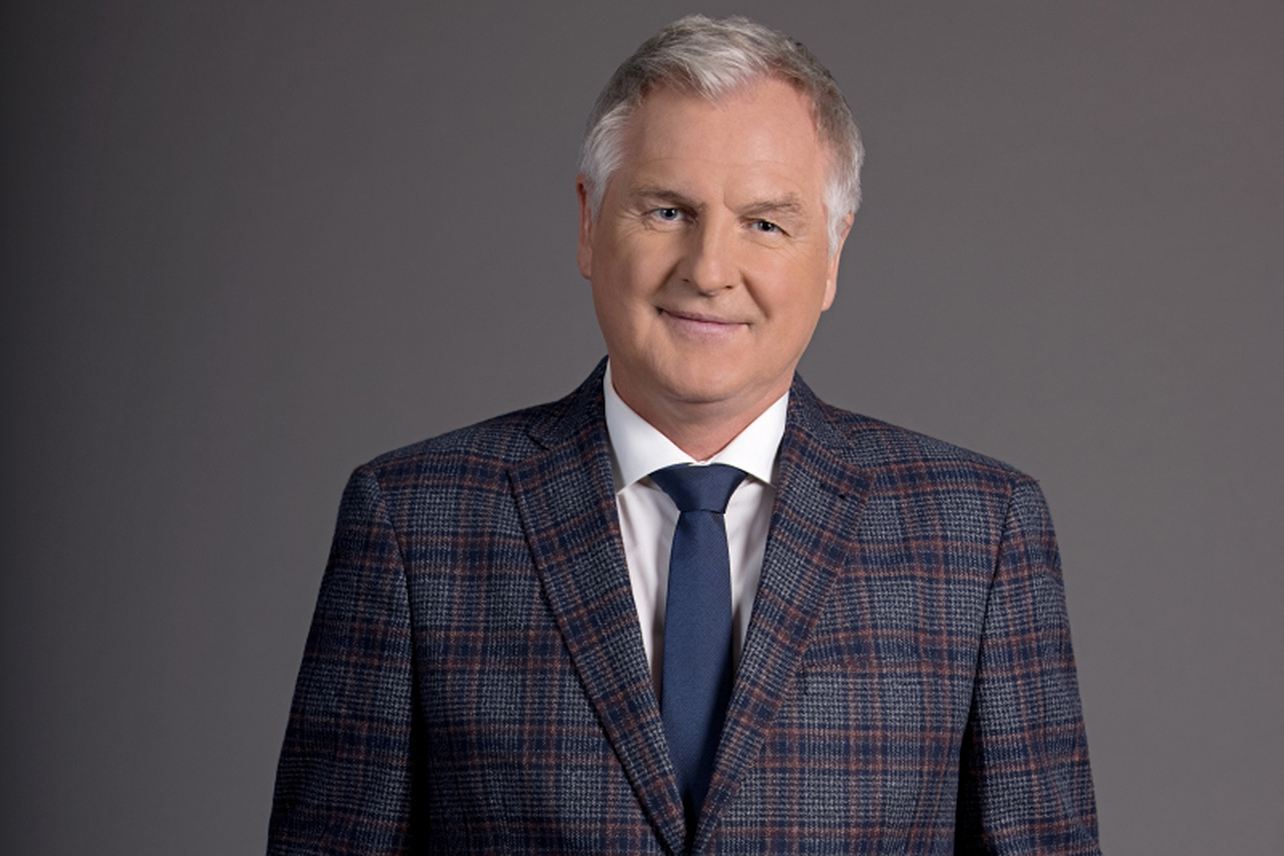 Christmas Takes Flight, Dad