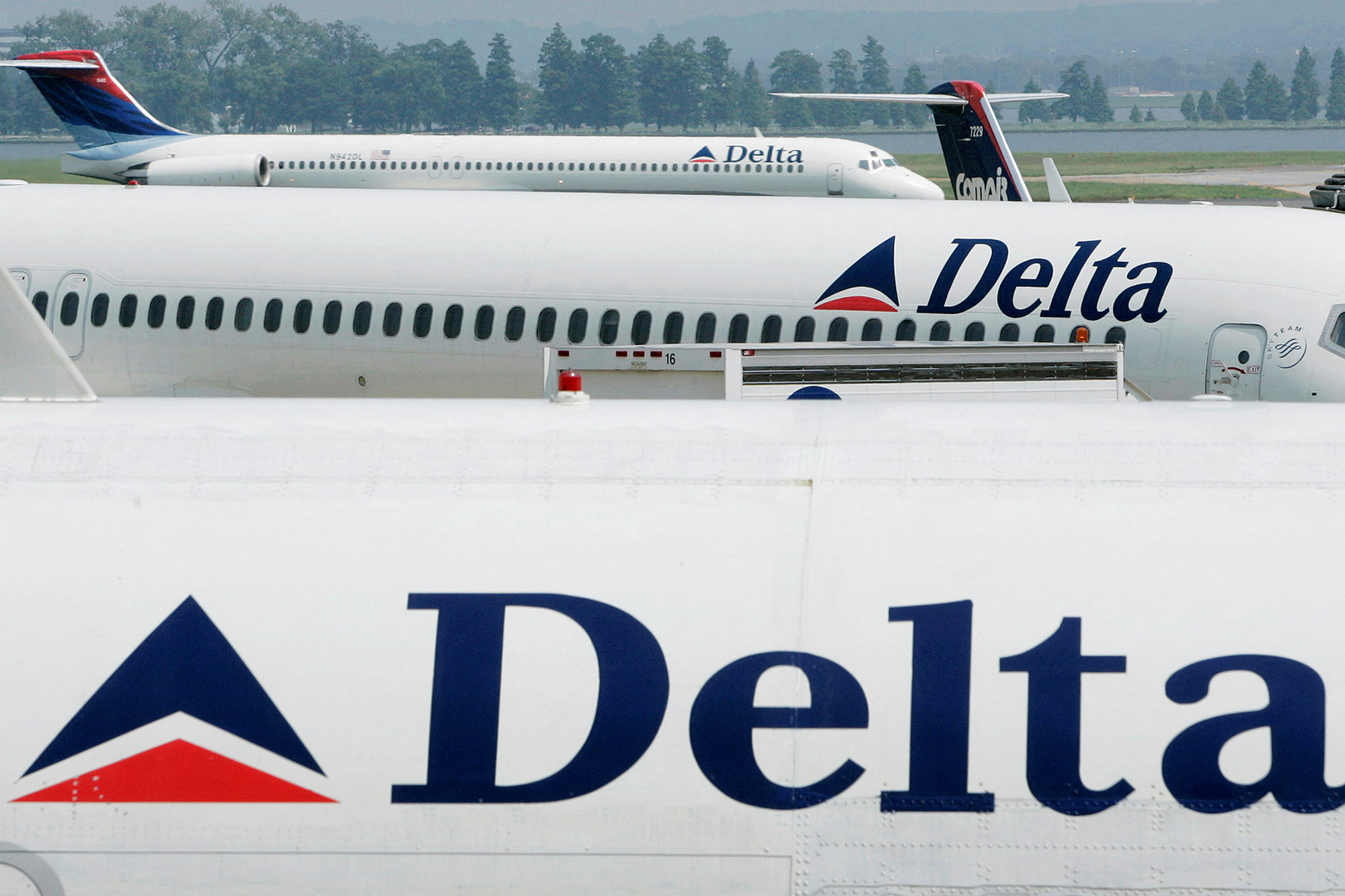 Delta airplanes