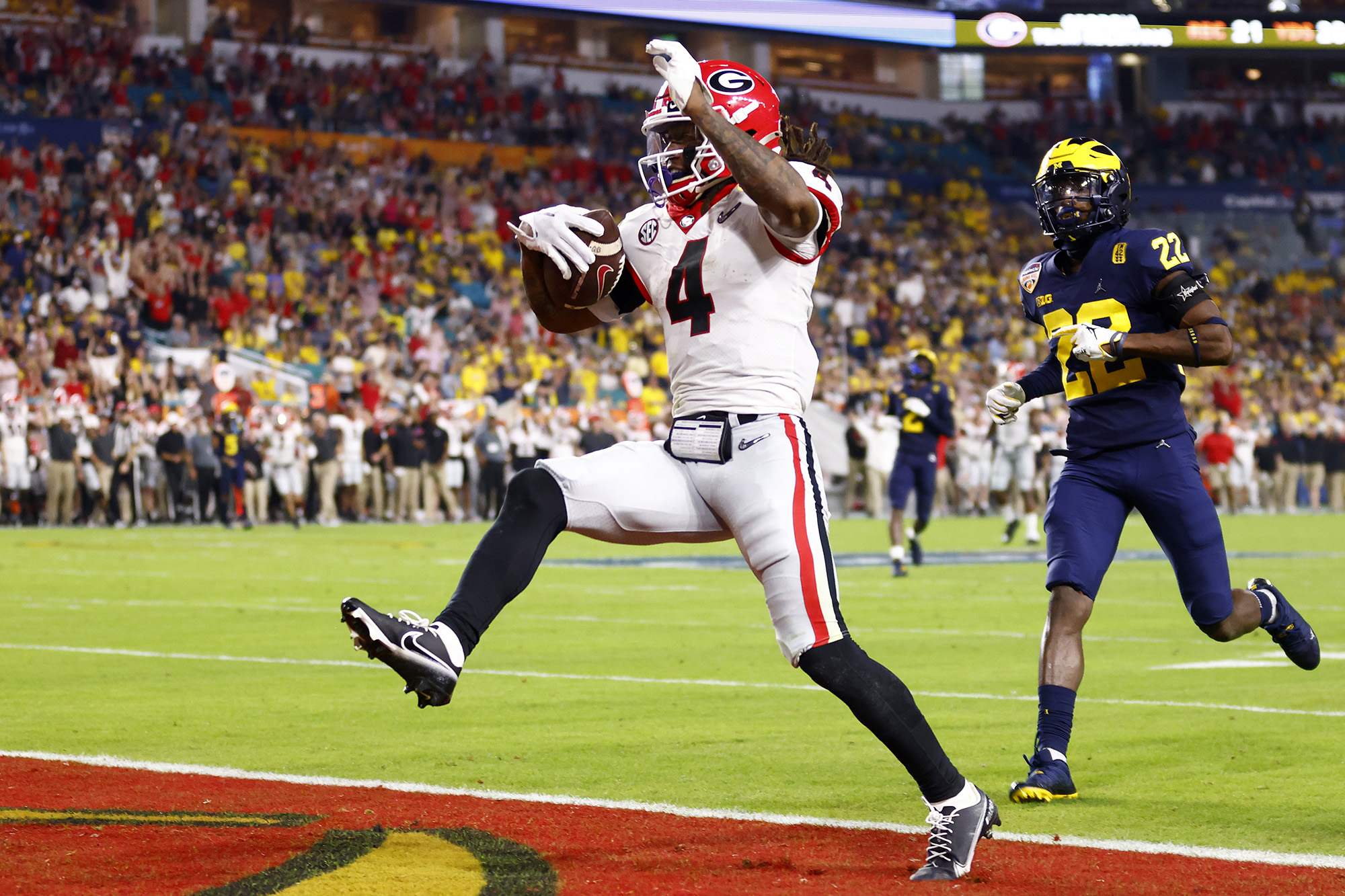 Georgia clobbers Michigan in Orange Bowl to realize national championship game