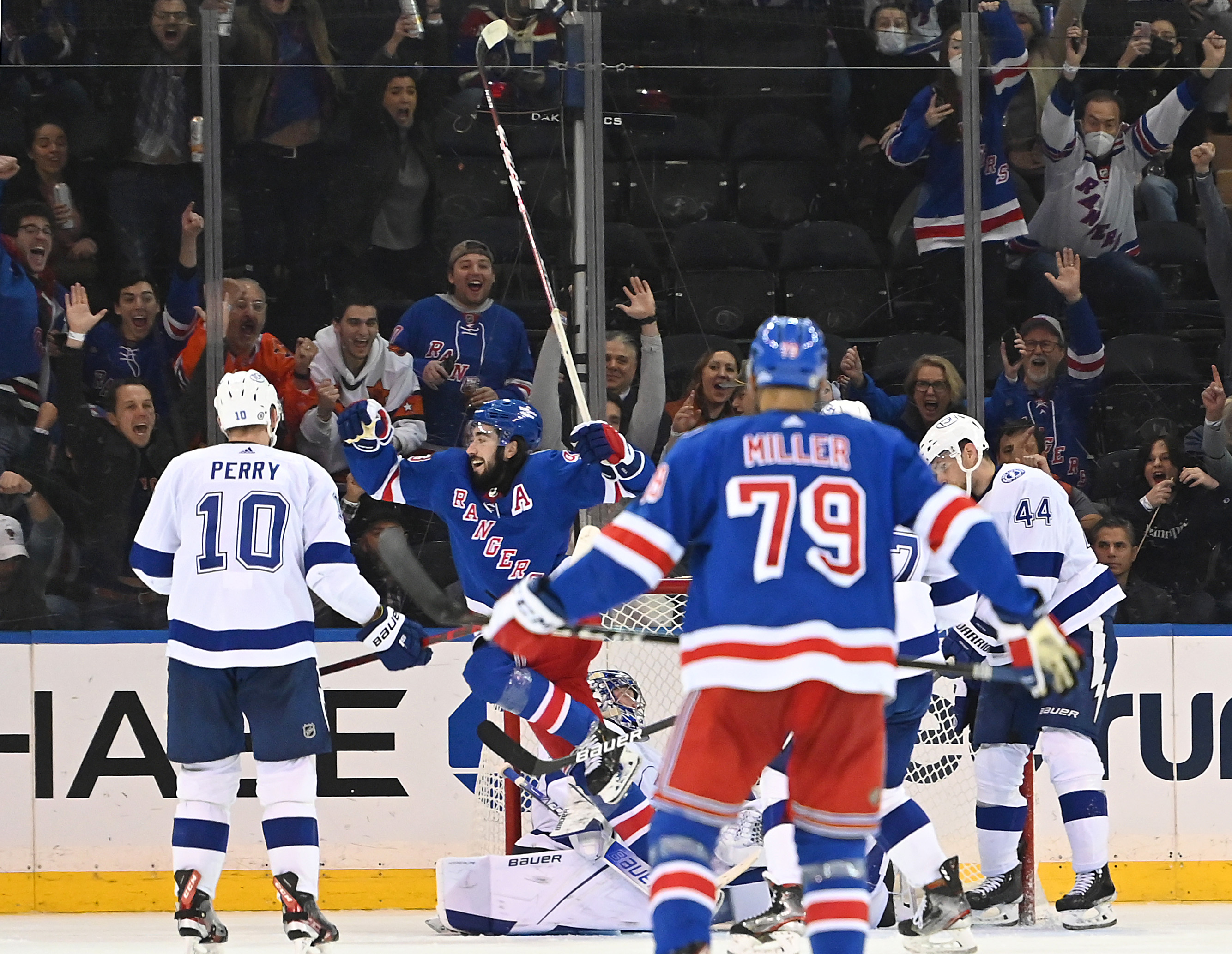 Mika Zibanejad hat trick Rangers