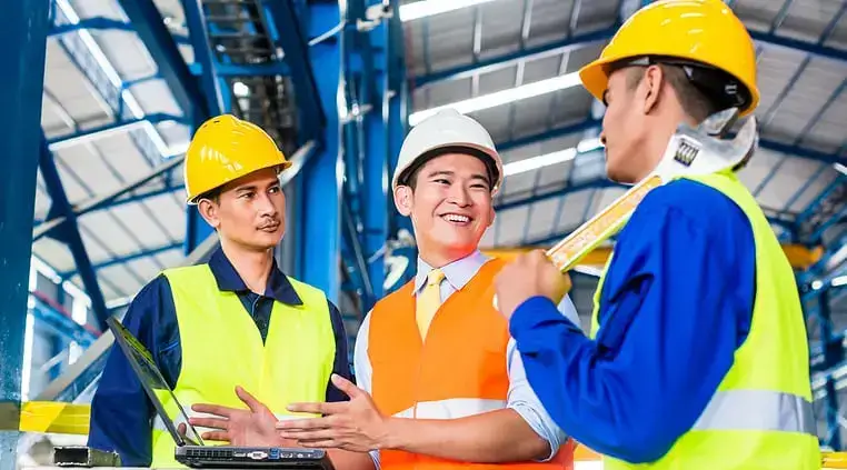 7 Tips For Keeping Employees Safe And Healthy In A Factory